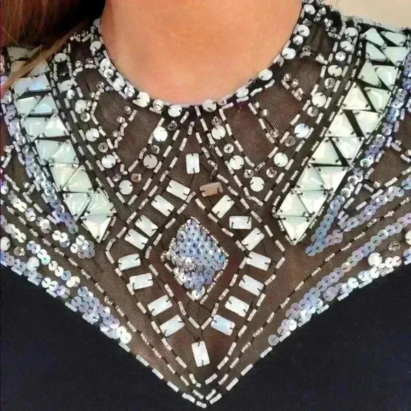 Long rhinestone top black evening gown - Picture 9 of 14